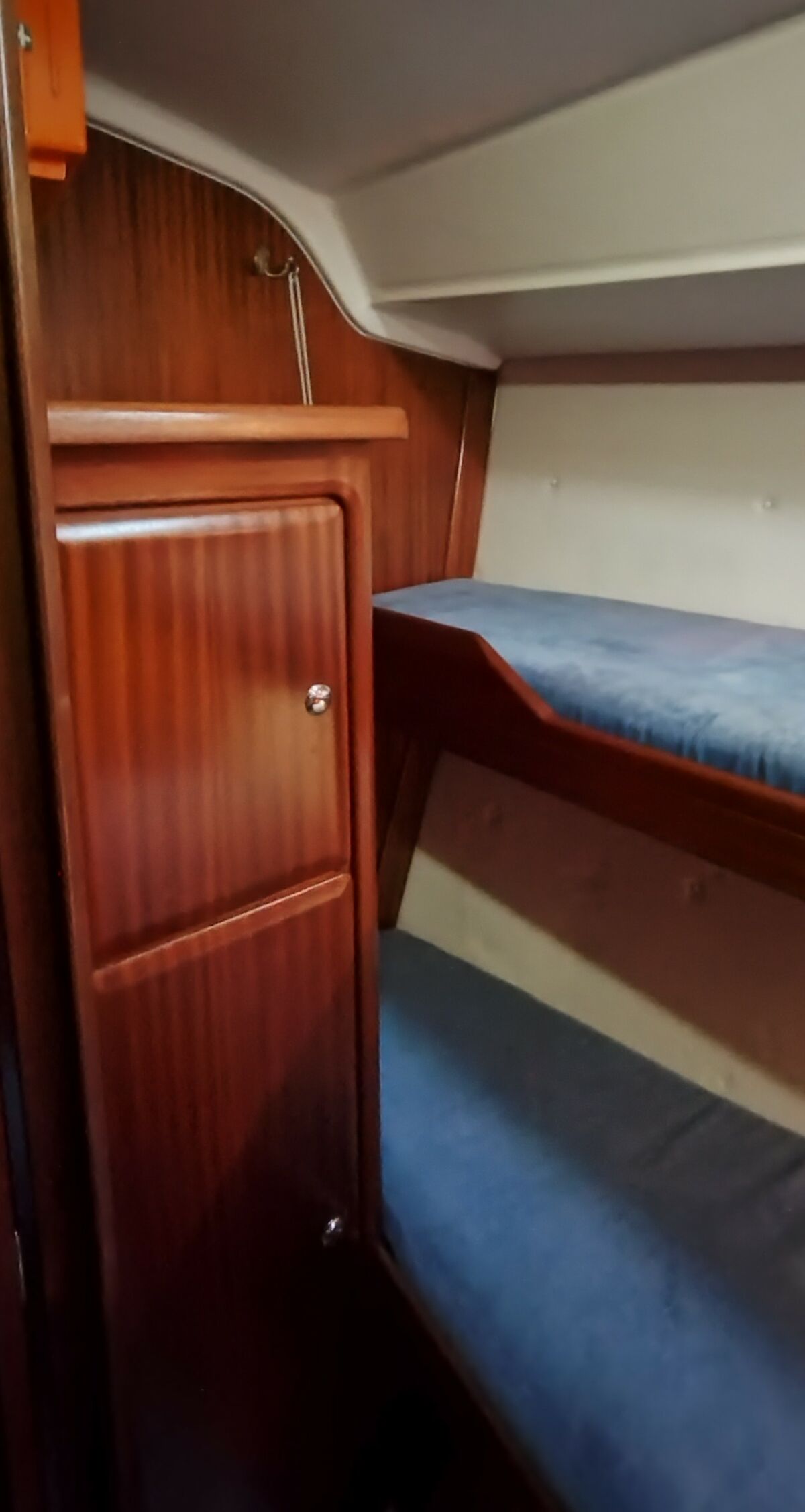 Sailing Yacht Bavaria 42 Sailing World Yachtbrokers 38