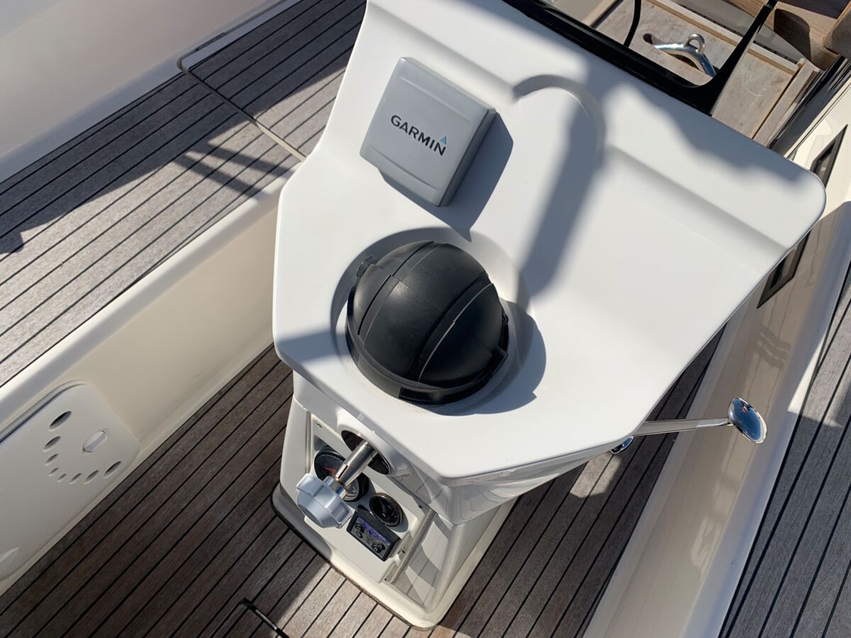 Sailing Yacht Bavaria Cruiser 32 Sailing World Yachtbrokers 22