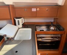 Sailing Yacht Bavaria Cruiser 34 Sailing World Yachtbrokers Heiligenhafen 38