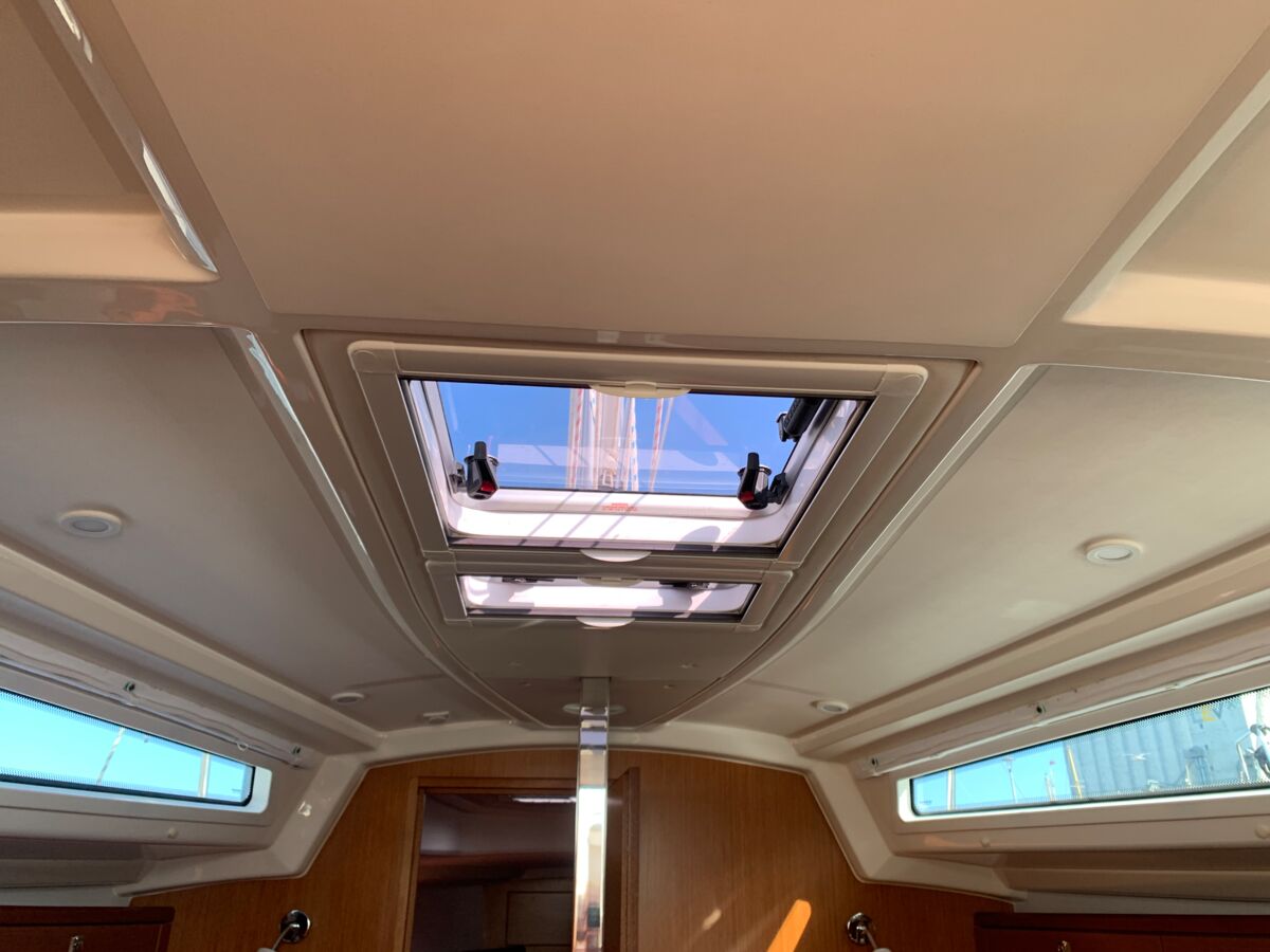 Sailing Yacht Bavaria Cruiser 34 Sailing World Yachtbrokers Heiligenhafen 57