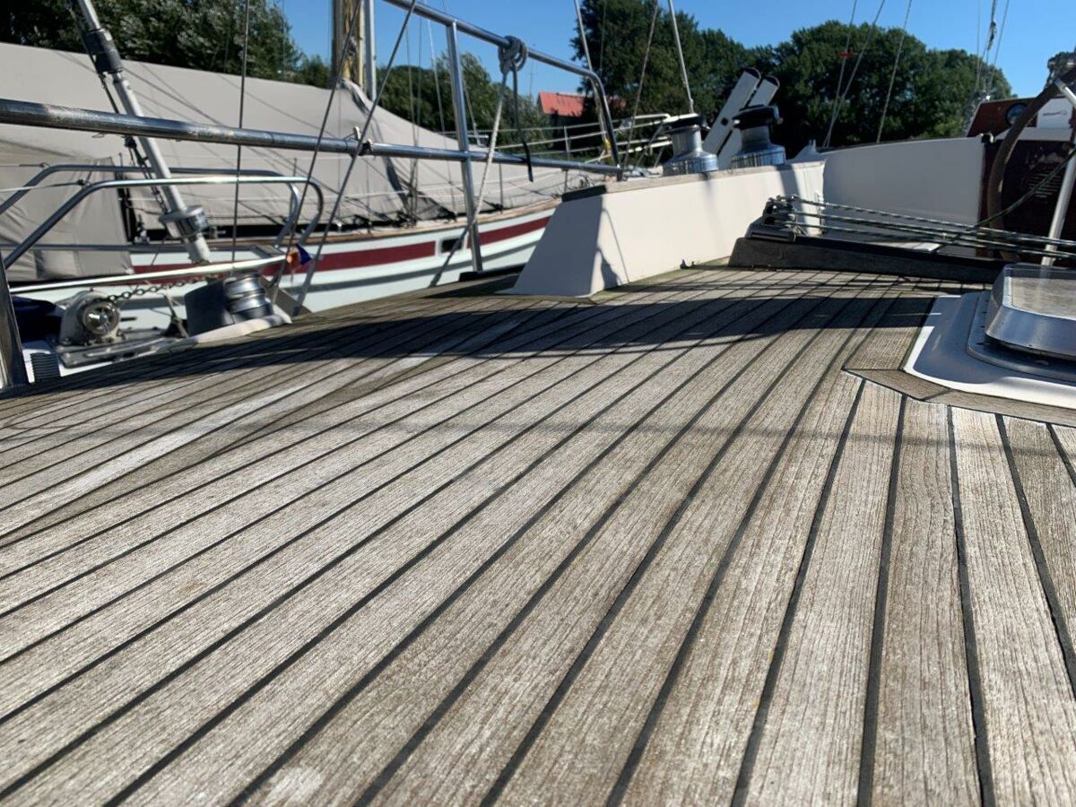 Sailing Yacht Beneteau Evasion 37 Ketch Sailing World Yachtbrokers Heiligenhafen 39