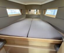 Sailing Yacht Beneteau Oceanis 38 - 9