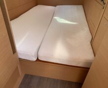 Sailing Yacht Jeanneau Sun Odyssey 410 Sailing World Yachtbrokers 39