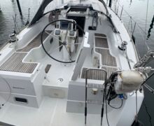 Sailing yacht Beneteau Oceanis 37 Sailing World Yachtbrokers Heiligenhafen 3