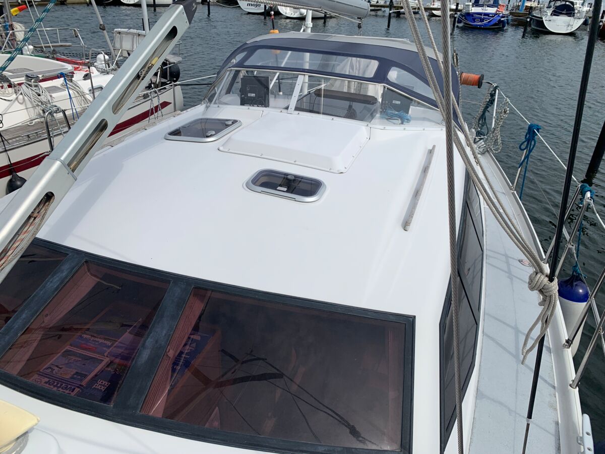 Segelyacht Dehler 41 Decksalon Sailing World Yachtmakler 4