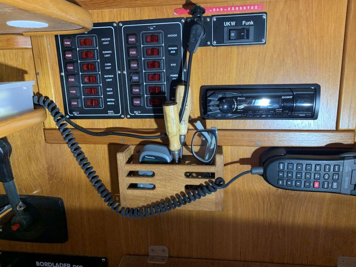 Segelyacht Hai 760 Decksalon Sailing World Yachtmakler 10