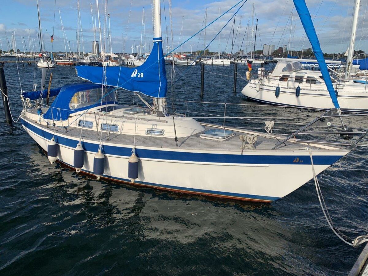 Segelyacht Hallberg-Rassy 29 Fehmarn Sailing World Yachtmakler 63