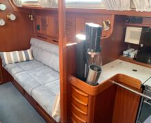 Segelyacht Hallberg-Rassy 45 Sailing World Yachtmakler Heiligenhafen 48