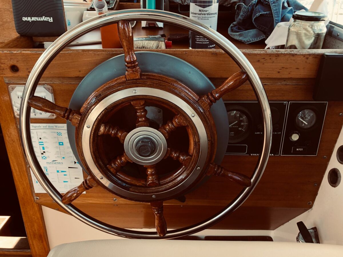 Hallberg-rassy-94-gebrauchte-yacht-sailing-world-yachtmakler-heiligenhafen-31