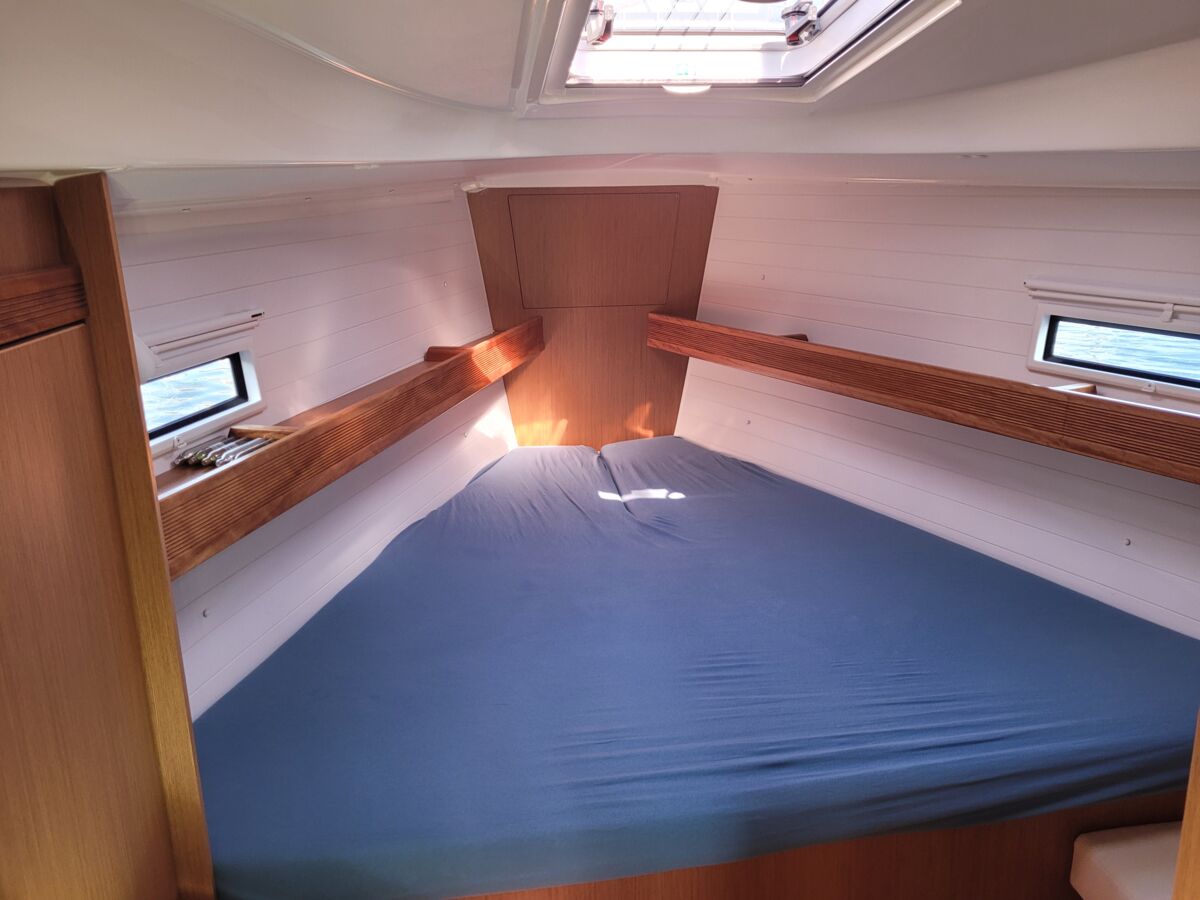 Bavaria Cruiser 36-3 Sailing World Yachtmakler 32