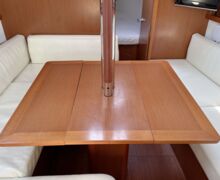Beneteau Oceanis 34 Sailing World Yachtmakler 18