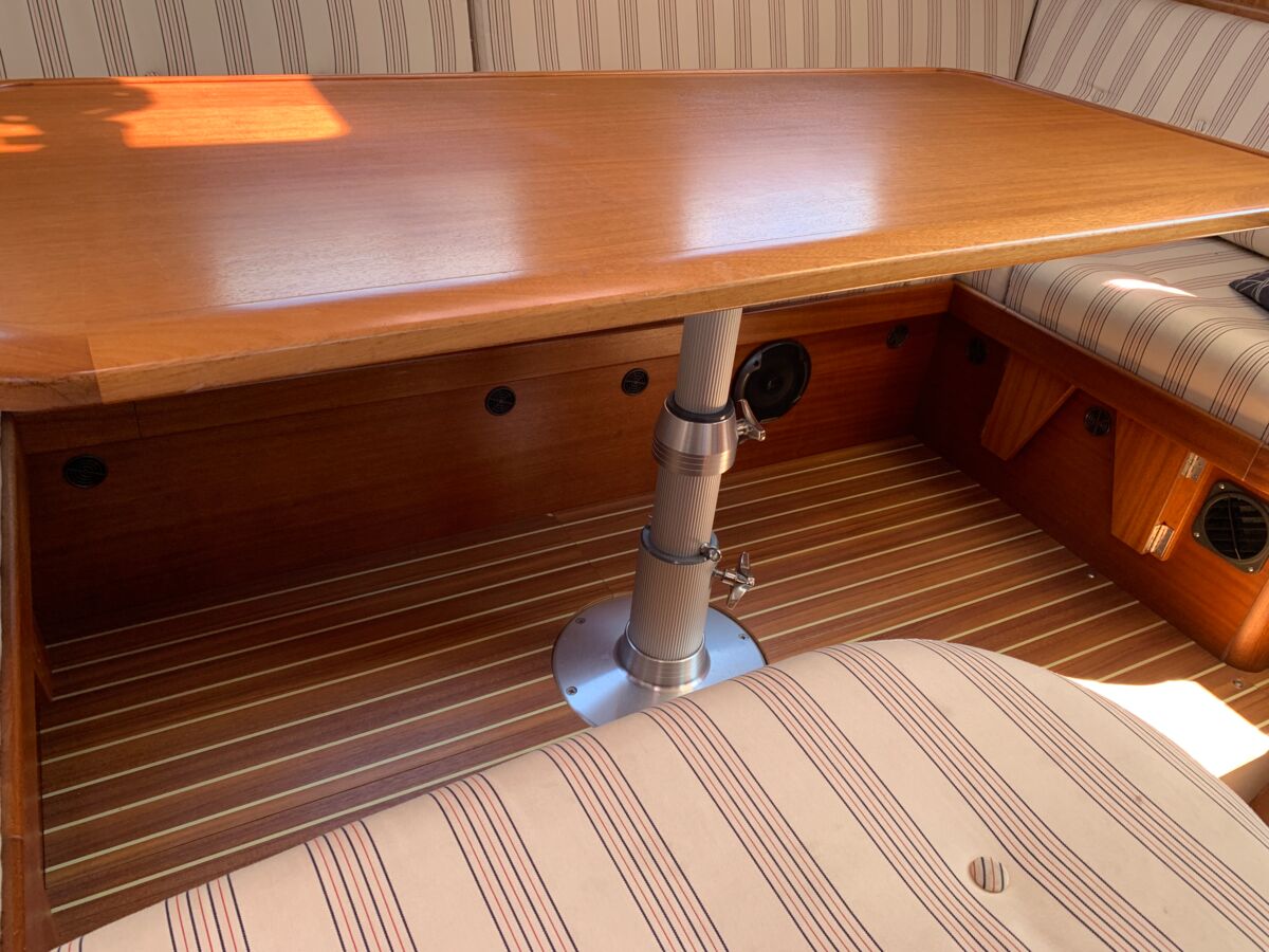 Decksalon Segelyacht Vilm 41 DS Sailing World Yachtmakler Heiligenhafen 41