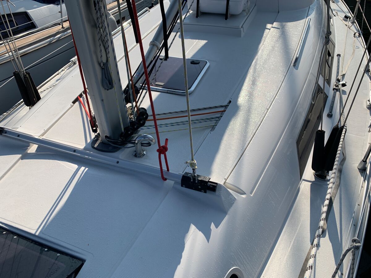 Hanse 370