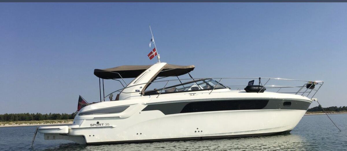 Motoryacht Bavaria Sport 35 Sailing World Yachtmakler Heiligenhafen 1