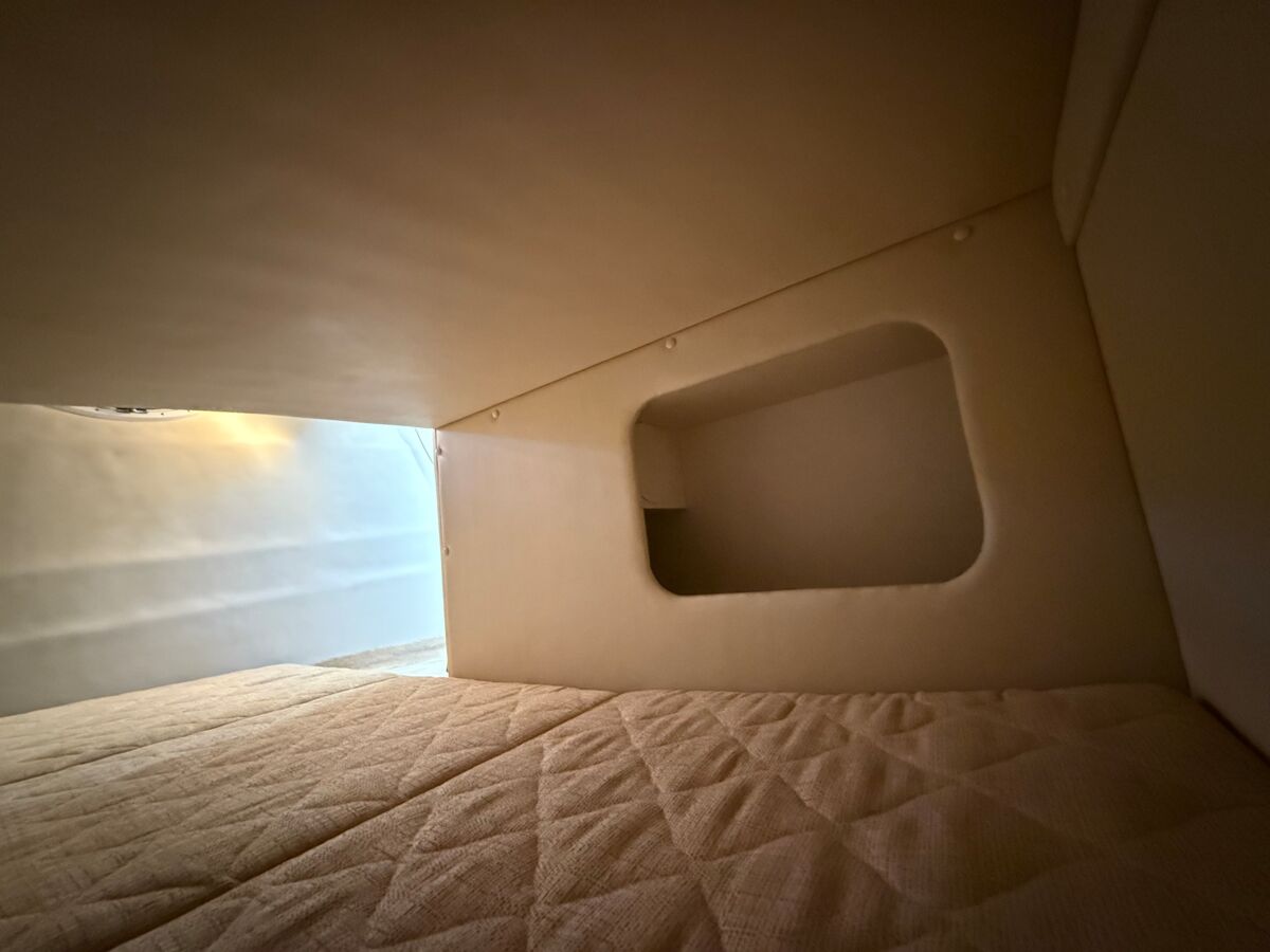 Motoryacht Monterey 270 Cruiser Sailing World Yachtmakler 26