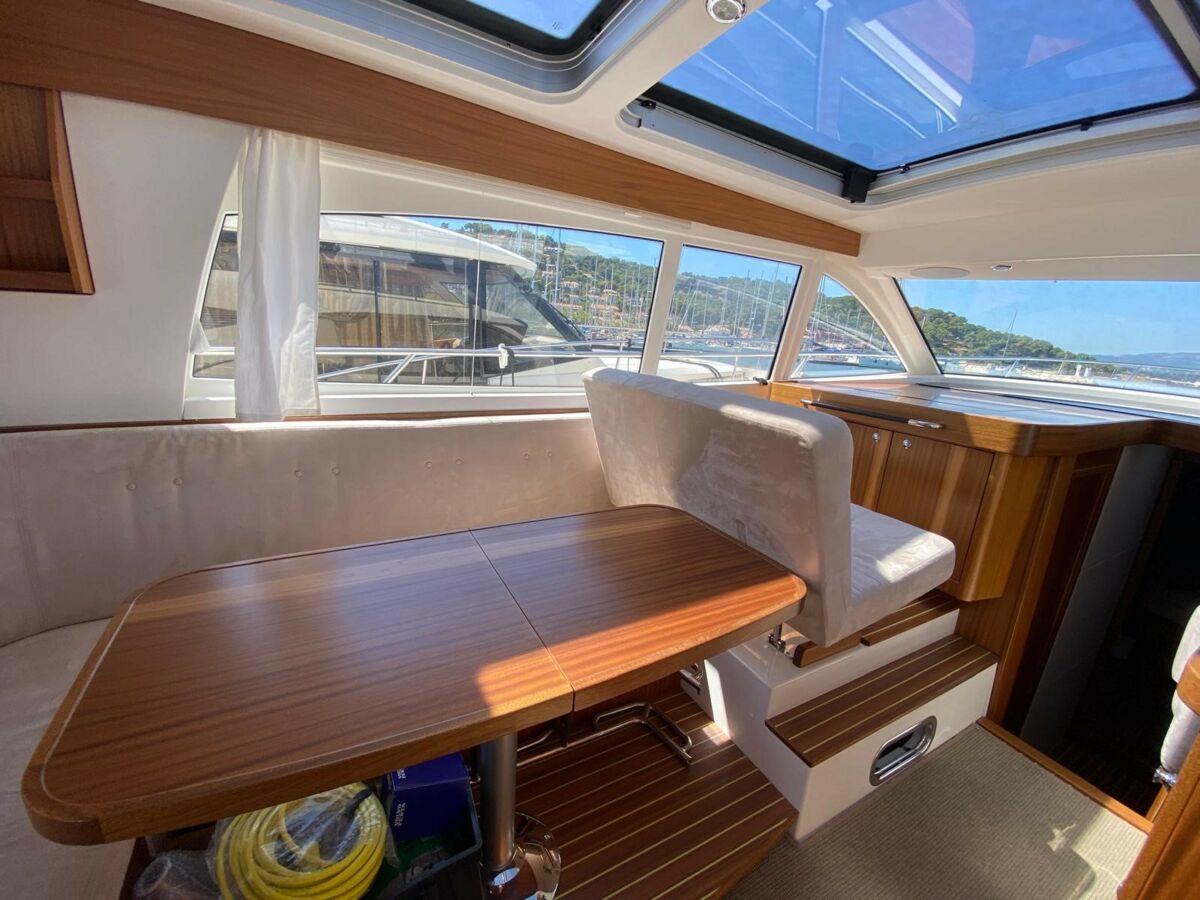 Motoryacht Nimbus 405 Coupe Sailing World Yachtbrokers 6