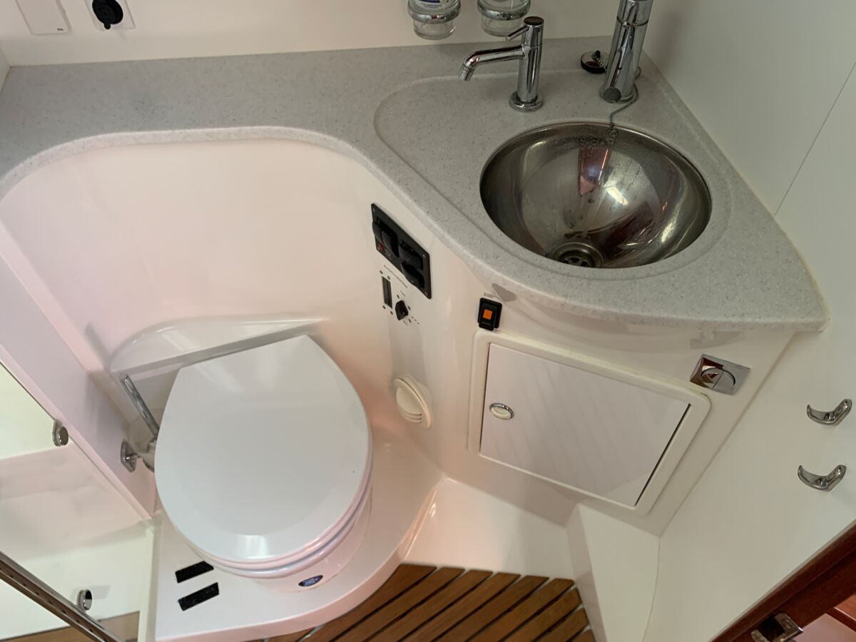 Motoryacht Nimbus 405 Coupe Sailing World Yachtmakler Heiligenhafen 37