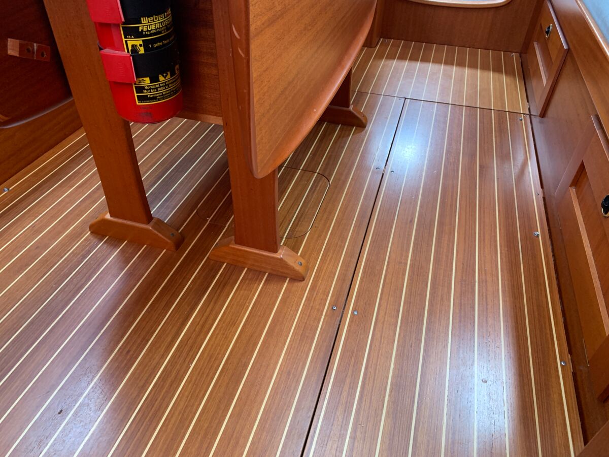 Sailing Yacht Hallberg-Rassy 42 F Sailing World Yachtbrokers Heiligenhafen 37