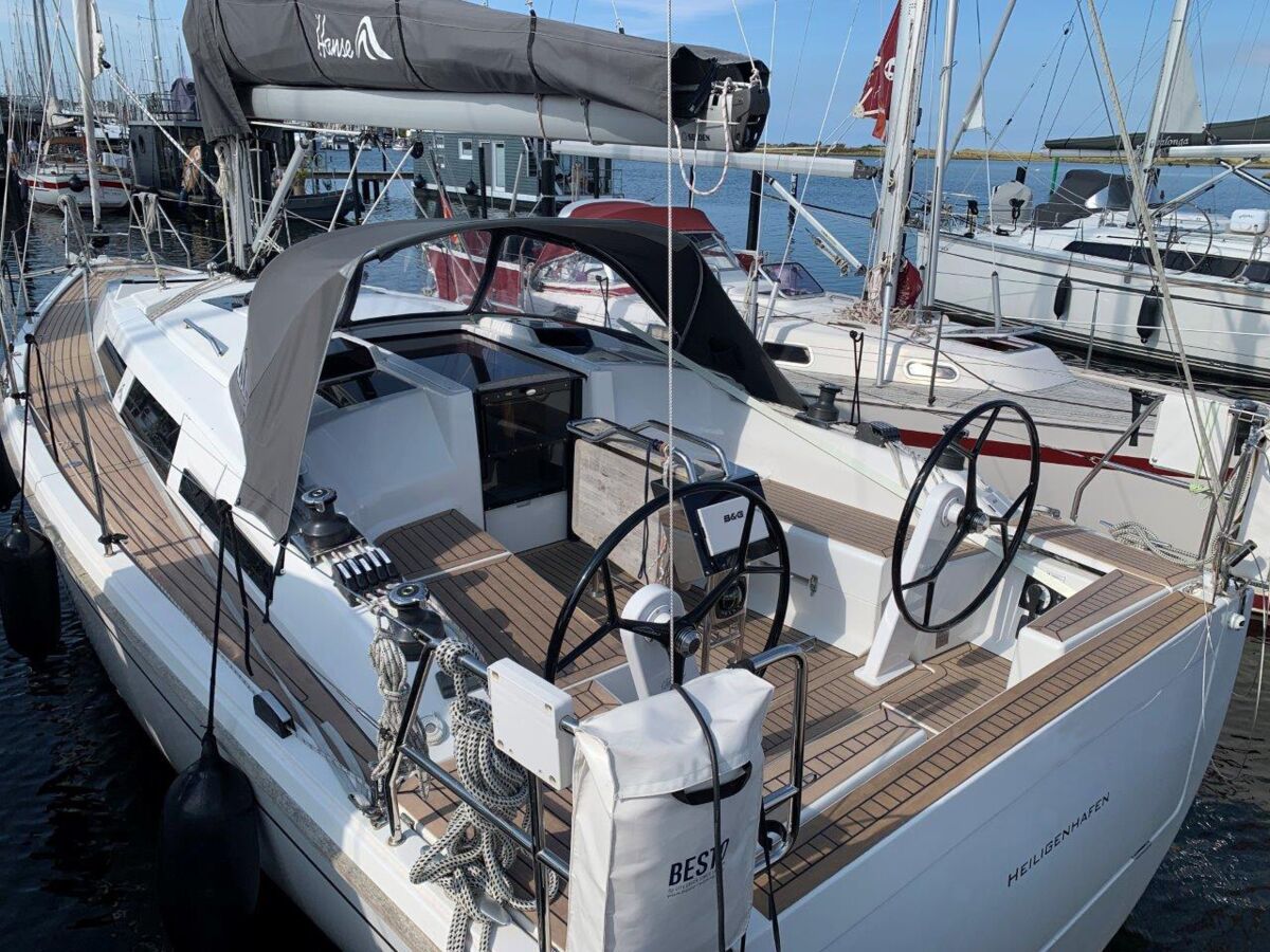 Sailing Yacht Hanse 348 Sailing World Yachtbrokers Heiligenhafen 5