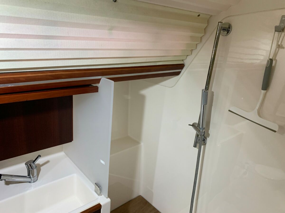 Sailing Yacht Hanse 375 Sailing World Yachtbrokes Heiligenhafen (23)