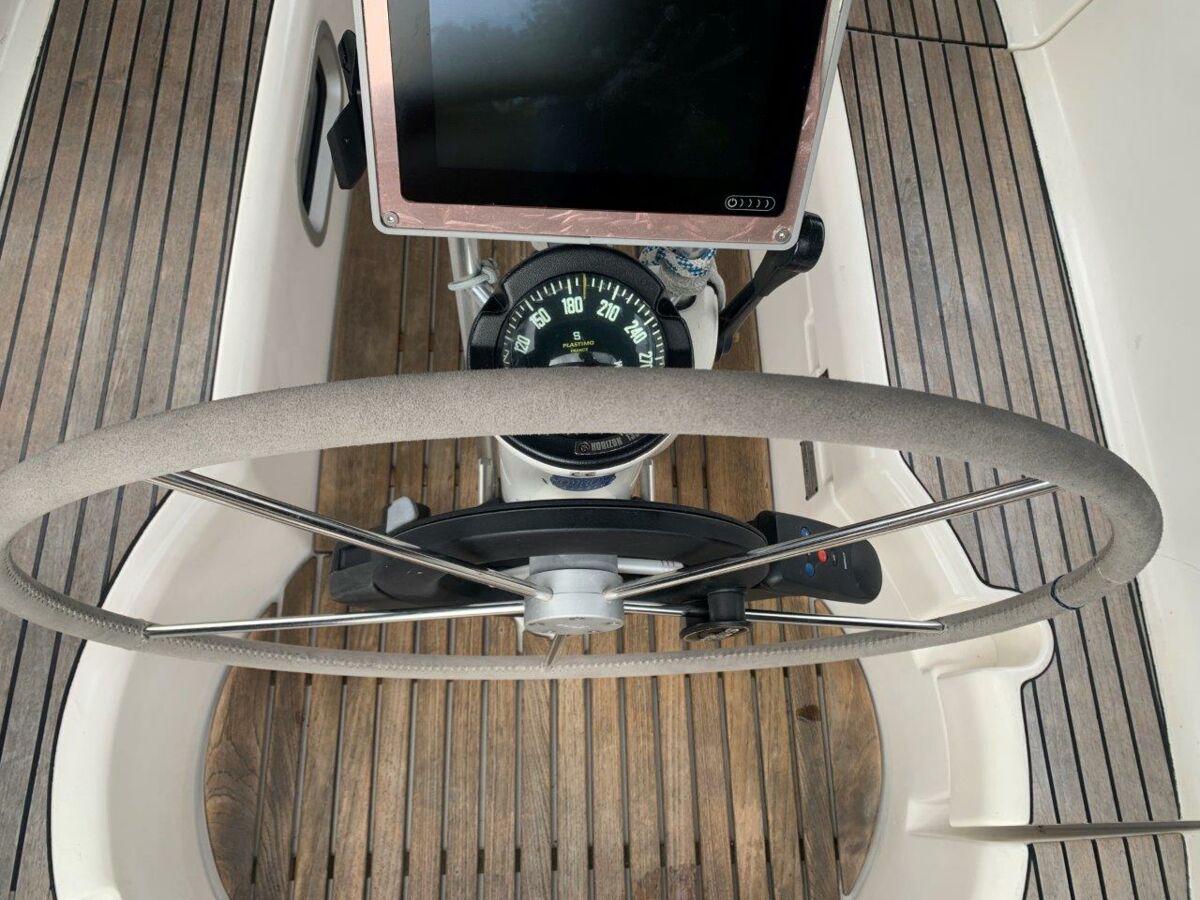 Sailing Yacht Jeanneau Sun Odyssey 32.2 Sailing World Yachtbrokers Heiligenhafen 46