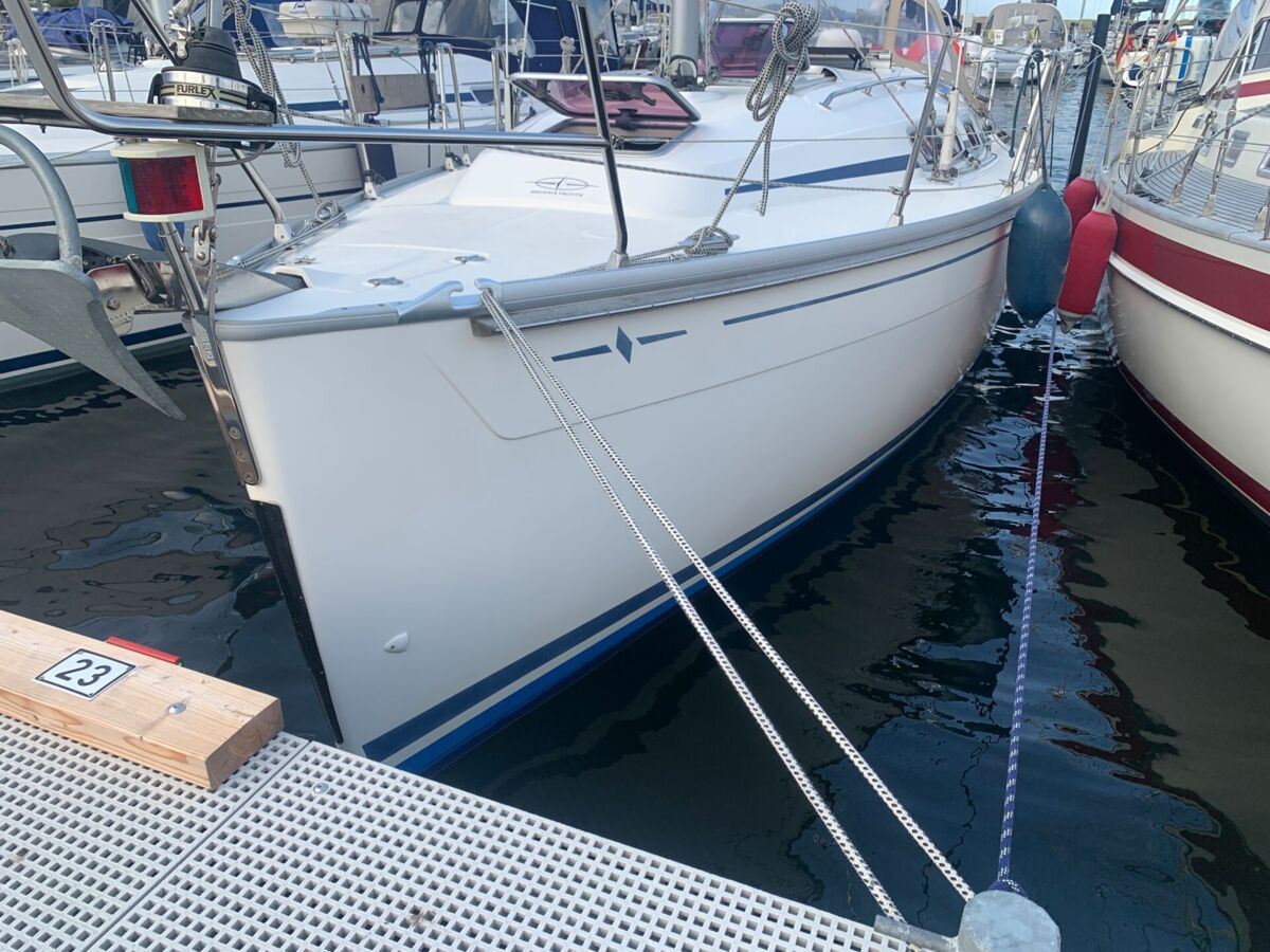 Segelyacht Bavaria 31 Cruiser Sailing World Yachtbrokers Heiligenhafen 3