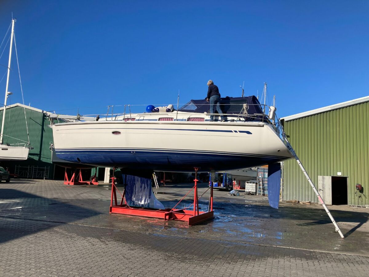 Segelyacht Bavaria 37 Cruiser Sailing World Yachtmakler 30 (1)