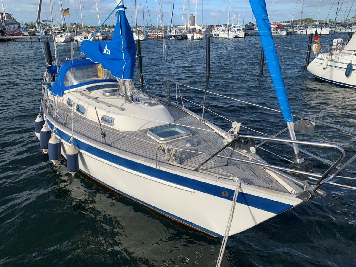 Segelyacht Hallberg-Rassy 29 Fehmarn Sailing World Yachtmakler 62