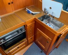 Segelyacht Hallberg-Rassy 34 Sailing World Yachtbrokers 15