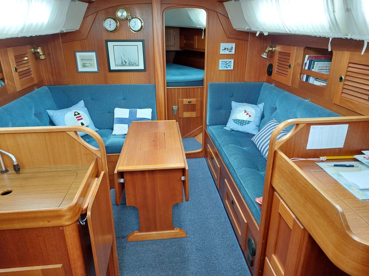 Segelyacht Hallberg-Rassy 34 Sailing World Yachtbrokers 4