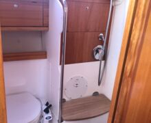Bavaria 42-Cruiser-Gebrauchtyacht-Sailing-World-Yachtbrokers-21