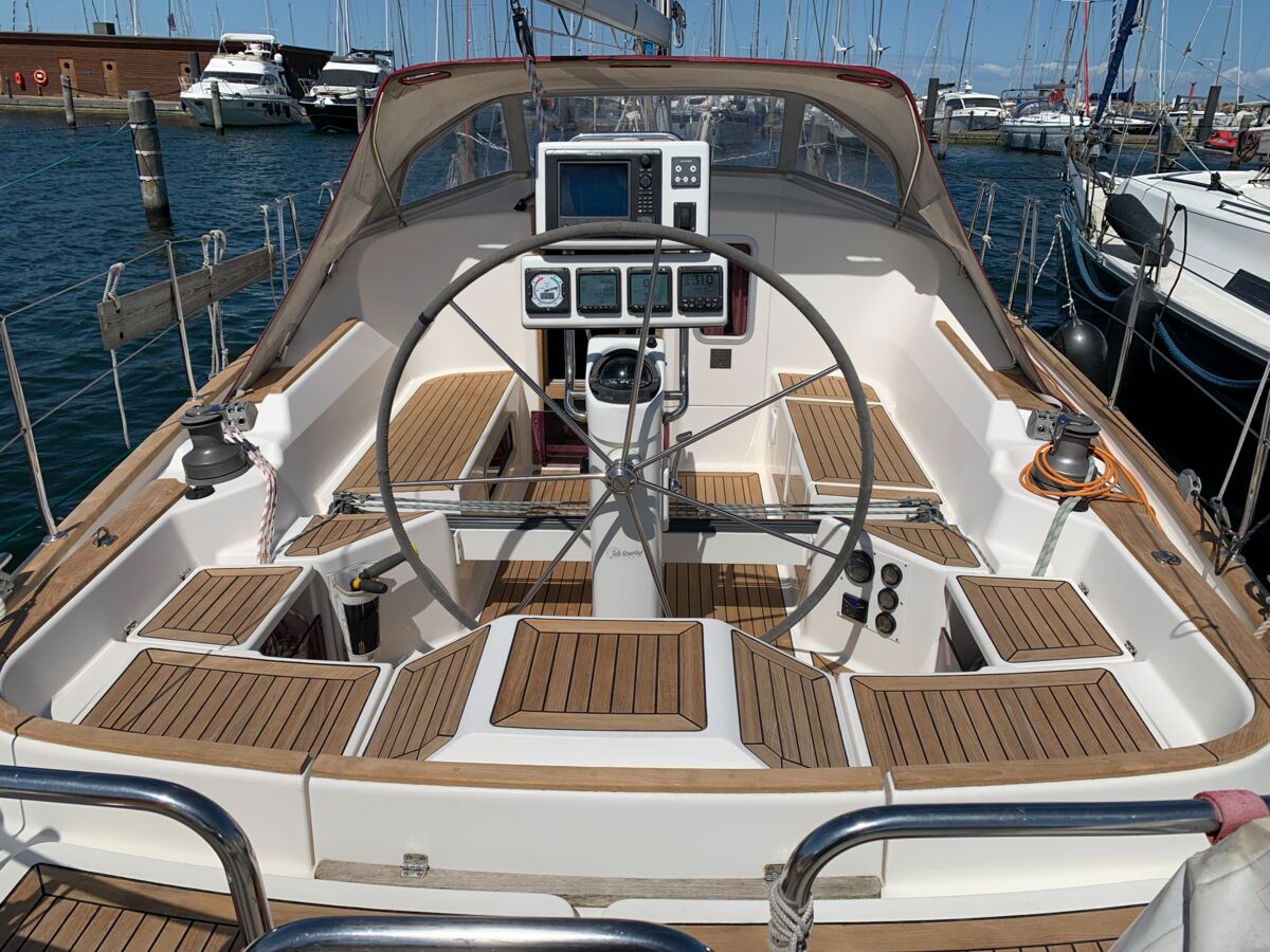 Decksalon Segelyacht Vilm 41 DS Sailing World Yachtmakler Heiligenhafen 6