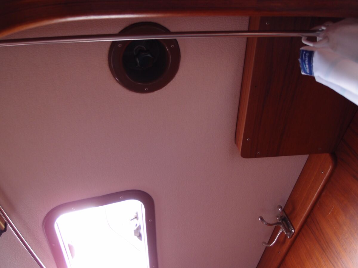 Degeroe38DS-Sailing-World-Yachtbrokers-21
