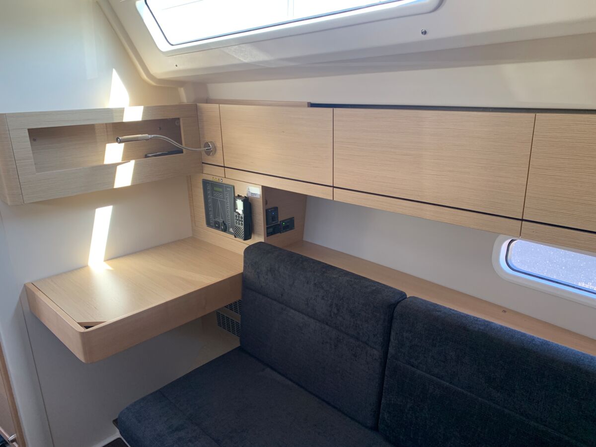 Hanse 348