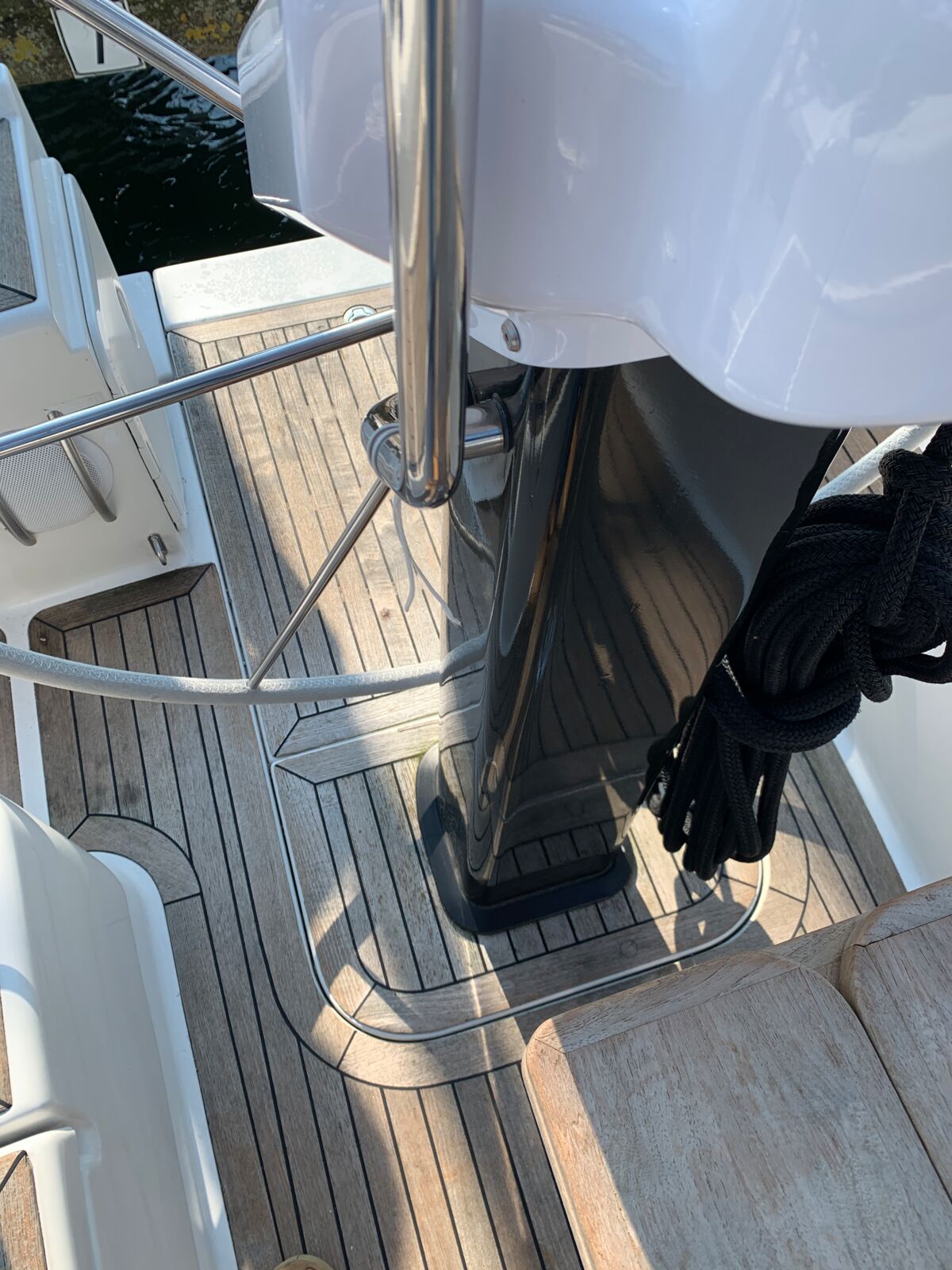 Hanse 370