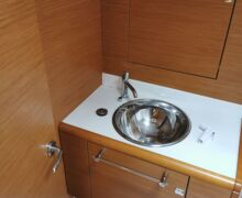 Jeanneau Sun Odyssey 449 Sailing World 13