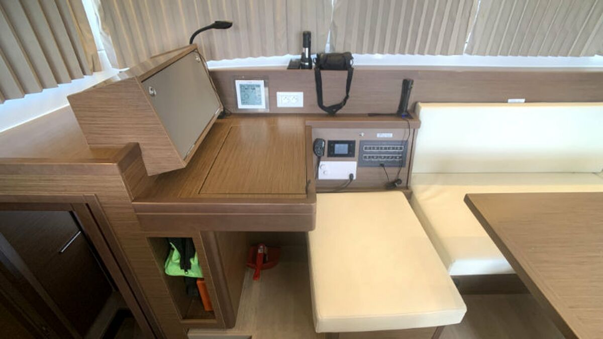 Lagoon 40 Katamaran Sailing World Yachtbrokers Heiligenhafen 17