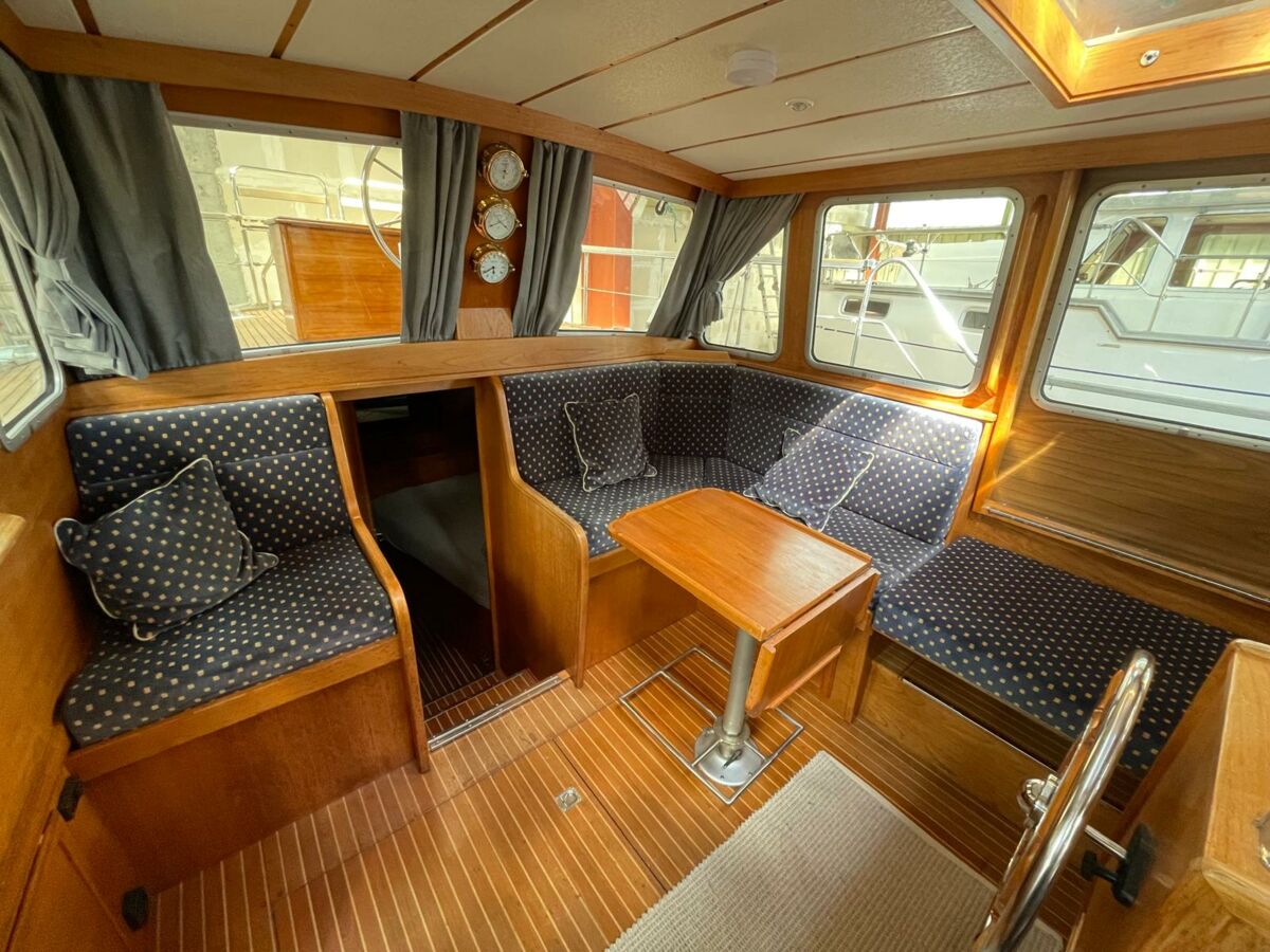 Motorsegler Nauticat 33 Sailing World Yachtmakler 15