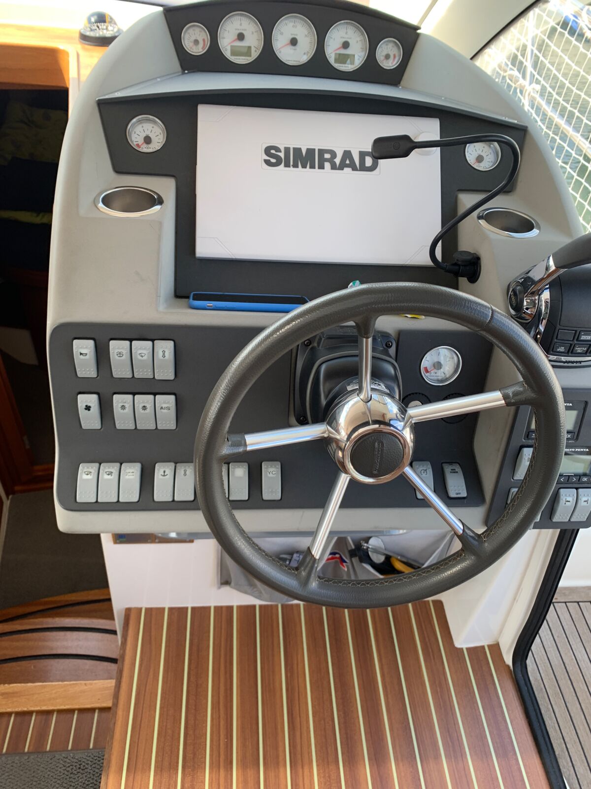 Motoryacht Nimbus 365 Coupe Sailing World Yachtmakler Heiligenhafen 11