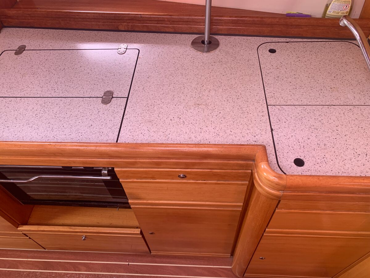 Sailing Yacht Bavaria 40 Cruiser Sailing World Yachtmakler Heiligenhafen 11