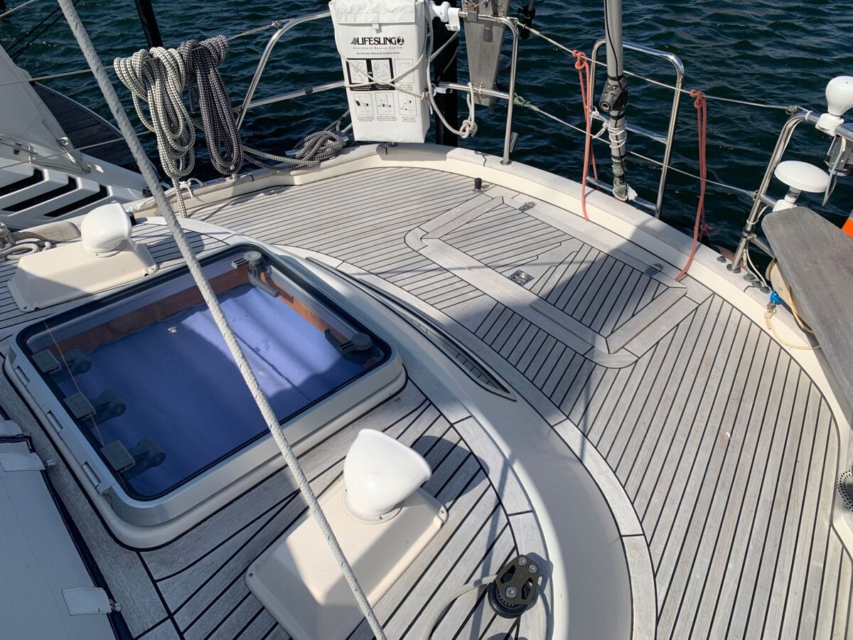 Sailing Yacht Hallberg-Rassy 42 F Sailing World Yachtbrokers Heiligenhafen 13