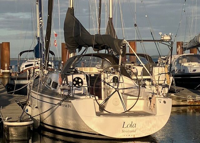 Sailing Yacht Salona 34 Sailing World Yachtbrokers 01