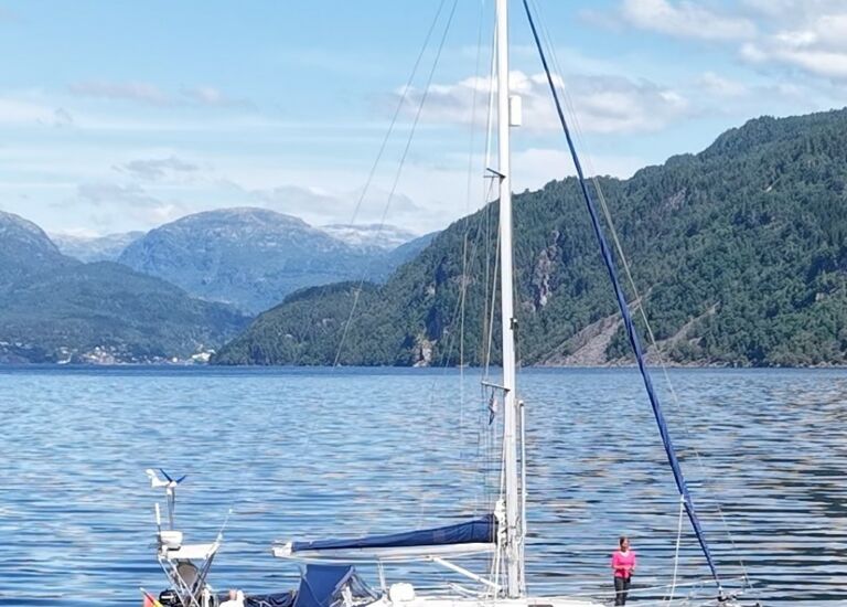 Segelyacht Bavaria 38 Cruiser (1)