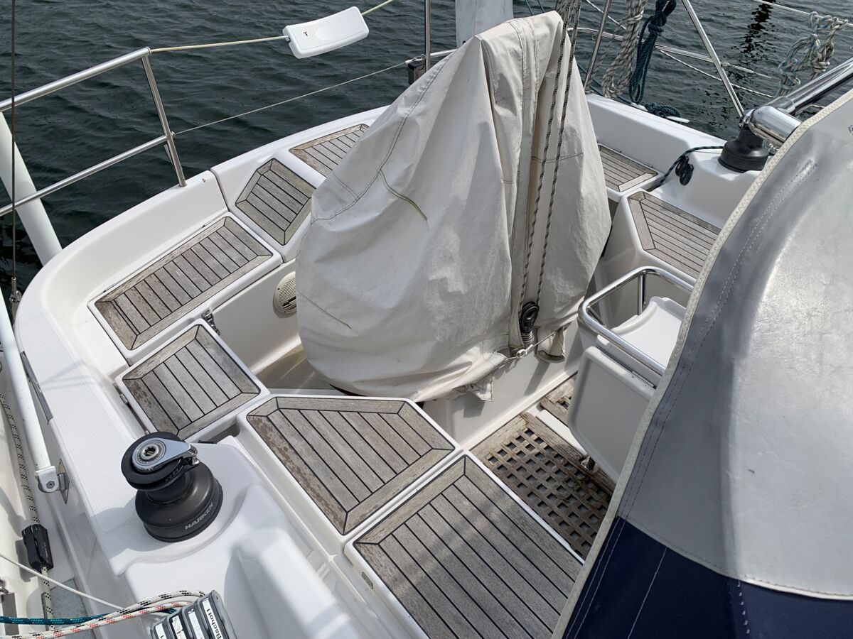 Segelyacht Dehler 41 Decksalon Sailing World Yachtmakler 11
