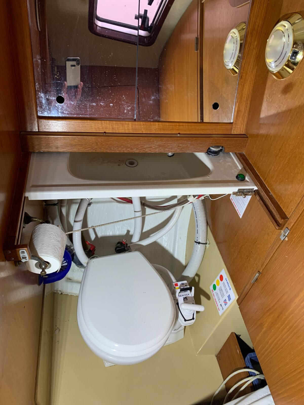 Segelyacht Hai 760 Decksalon Sailing World Yachtmakler 22
