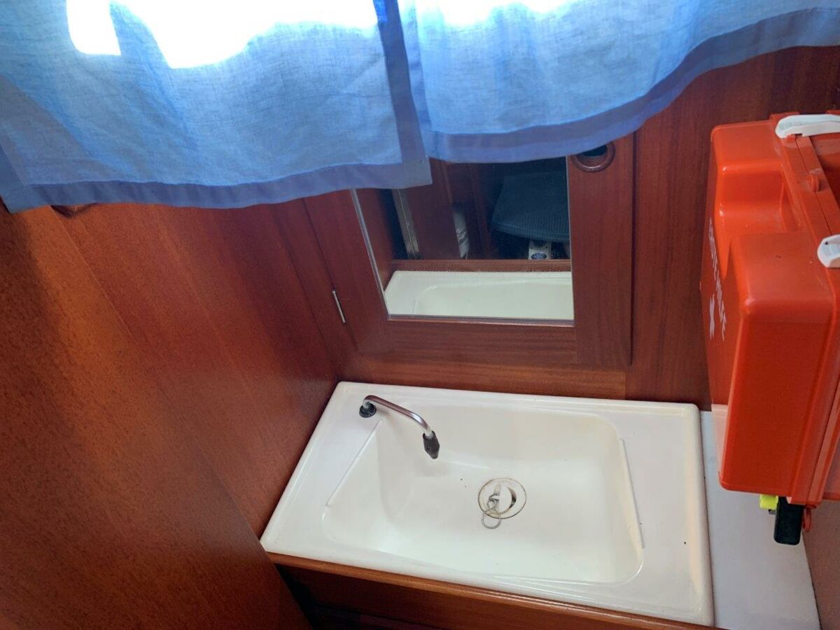 Segelyacht Hallberg-Rassy 29 Fehmarn Sailing World Yachtmakler 53