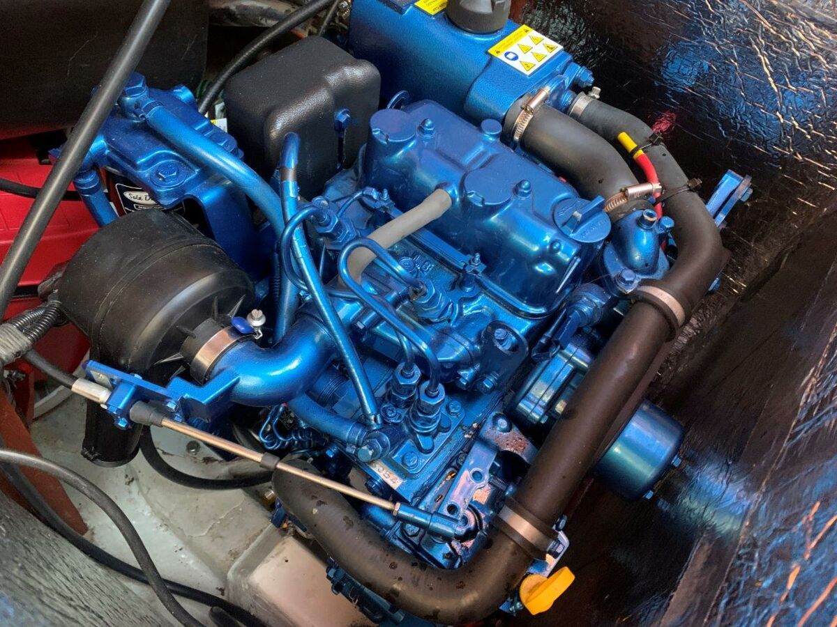 Segelyacht Hallberg-Rassy 29 Fehmarn Sailing World Yachtmakler 59