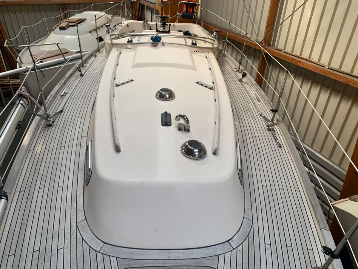 Segelyacht Hallberg-Rassy 29 Sailing World Yachtbrokers 19