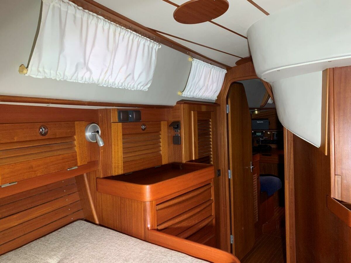 Segelyacht Hallberg-Rassy 45 Sailing World Yachtmakler   (42)