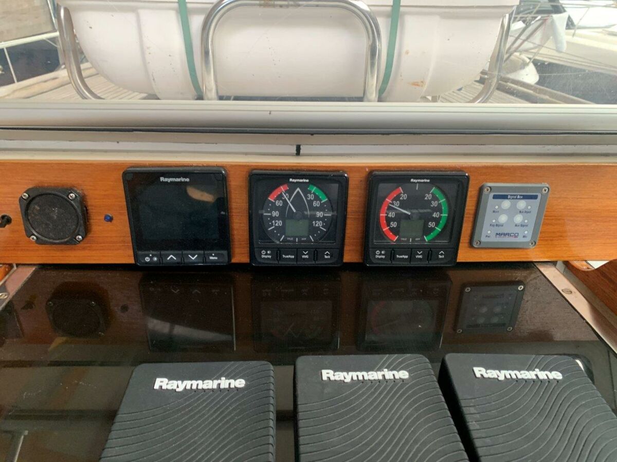 Segelyacht Hallberg-Rassy 45 Sailing World Yachtmakler   (73)